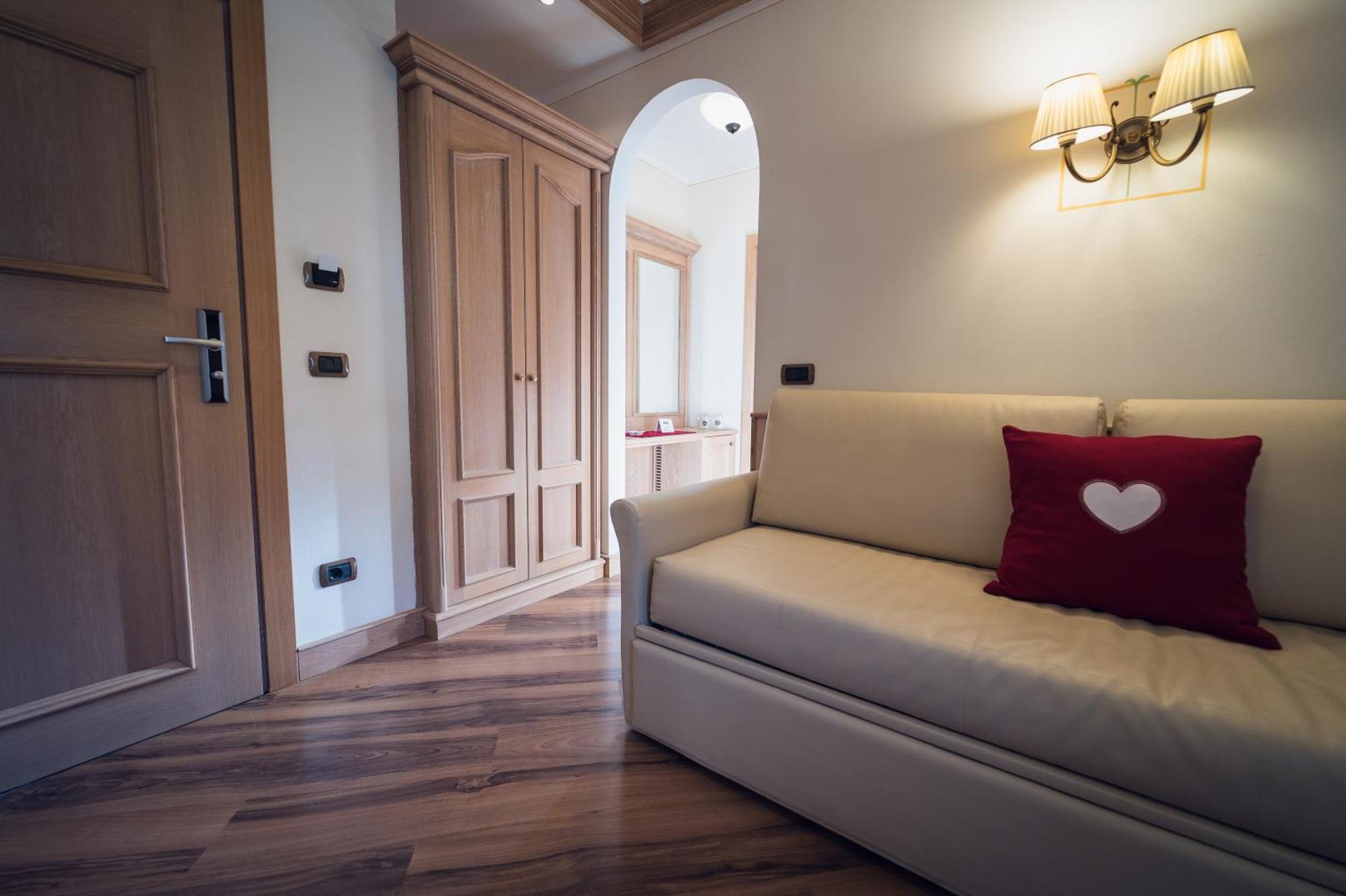 Hotel Alle Alpi Moena Εξωτερικό φωτογραφία