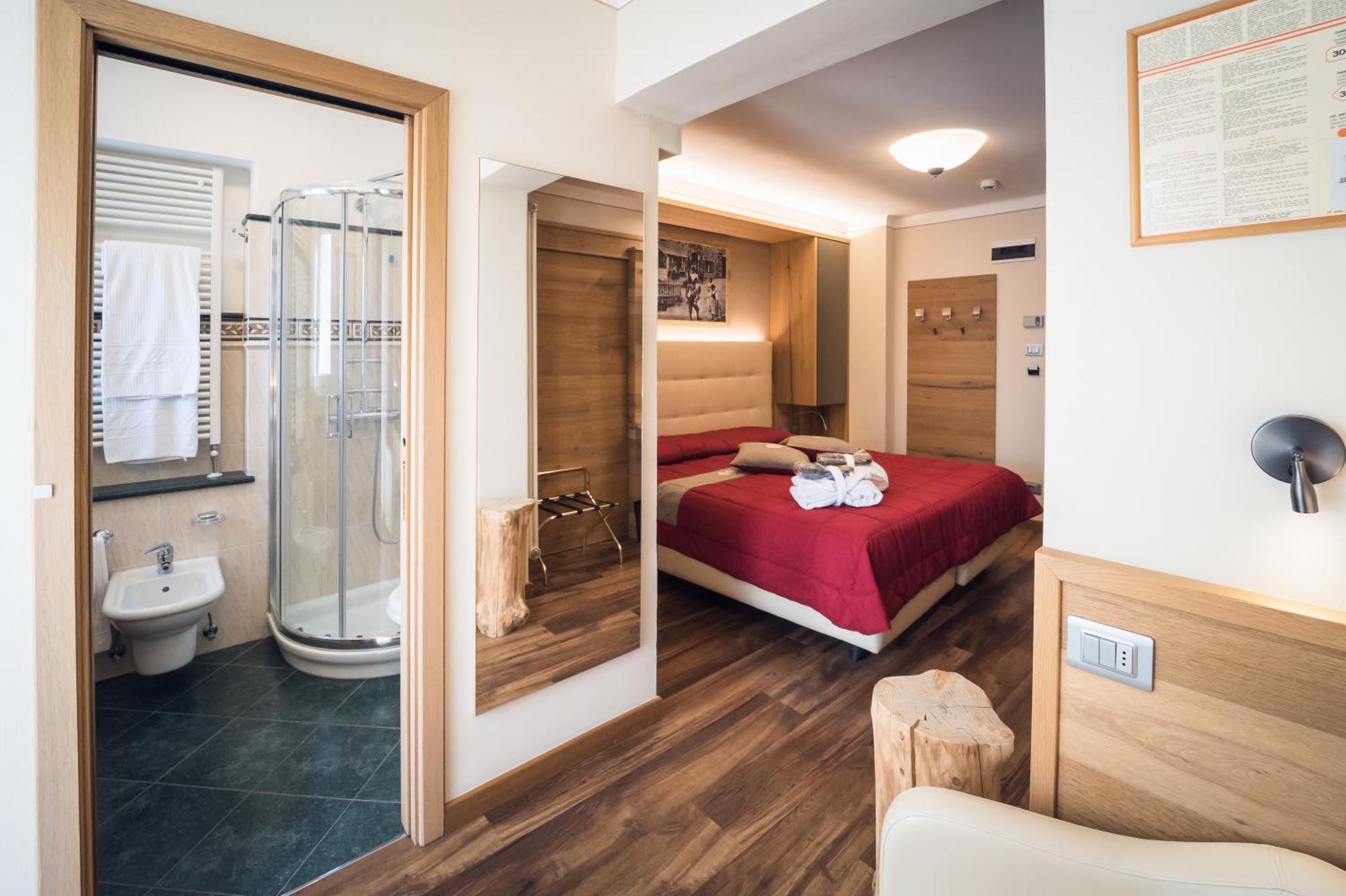 Hotel Alle Alpi Moena Εξωτερικό φωτογραφία