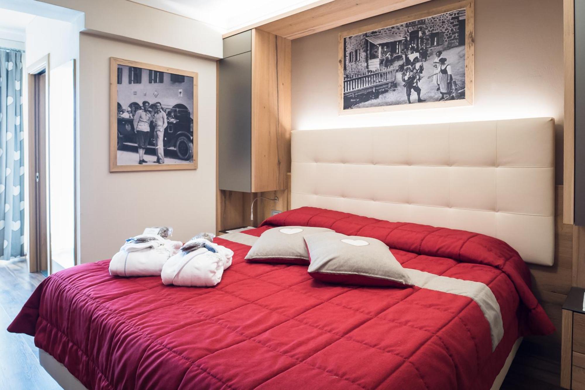 Hotel Alle Alpi Moena Εξωτερικό φωτογραφία