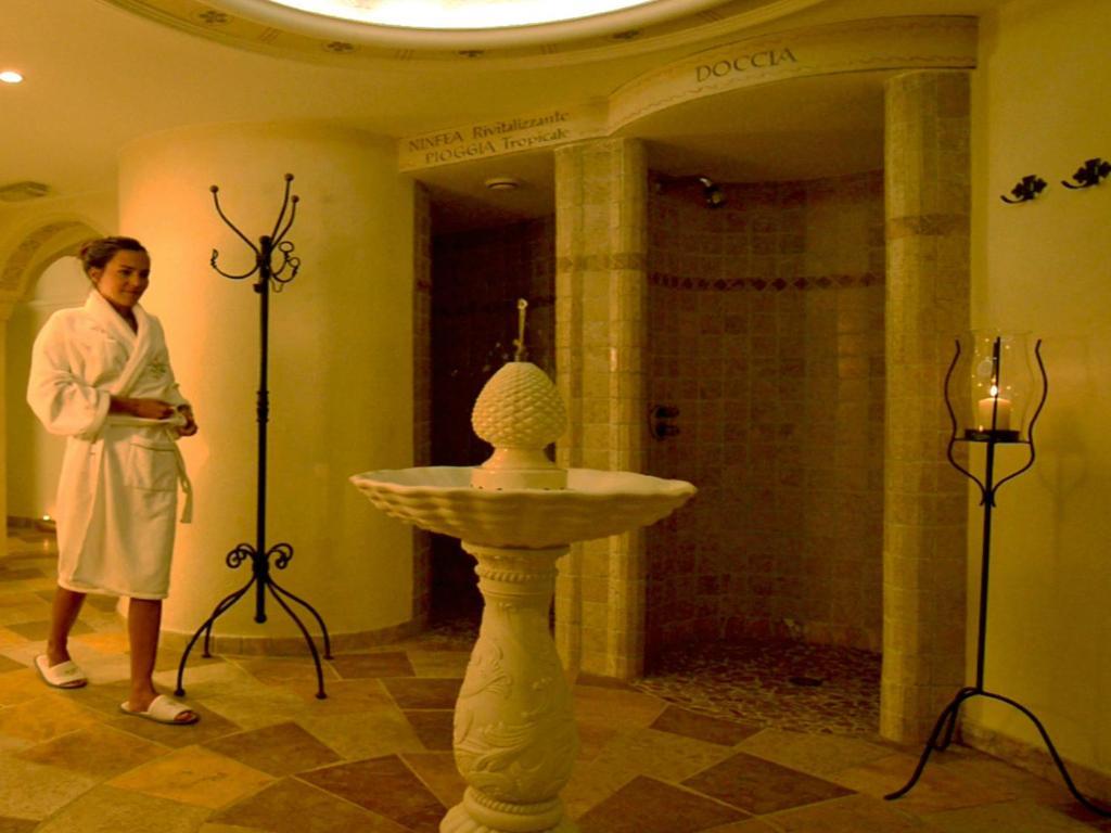 Hotel Alle Alpi Moena Εξωτερικό φωτογραφία